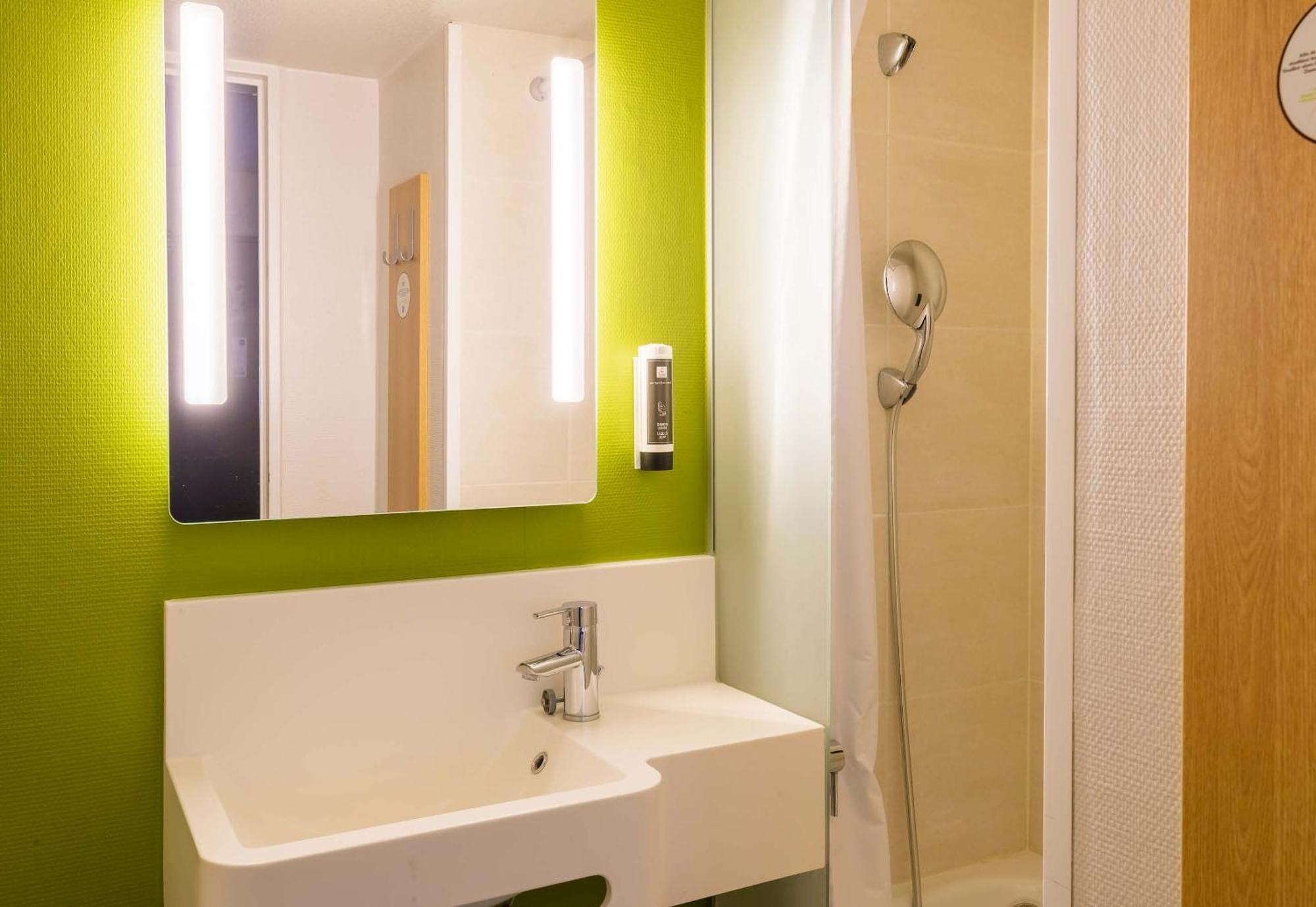 B&B Hotel Auxerre Bourgogne Monéteau Eksteriør billede